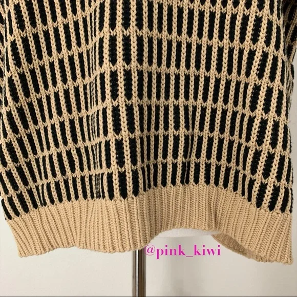 ⬇️REDUCED❗️ Free People Something Special Poncho Sweater - Picture 5 of 13